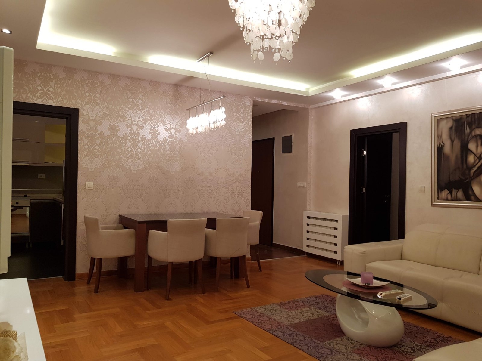 Izdajem ili prodajem LUX stan Beograd-Vozdovac