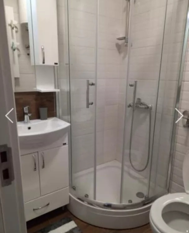 Prodajem apartman u centru Divcibara