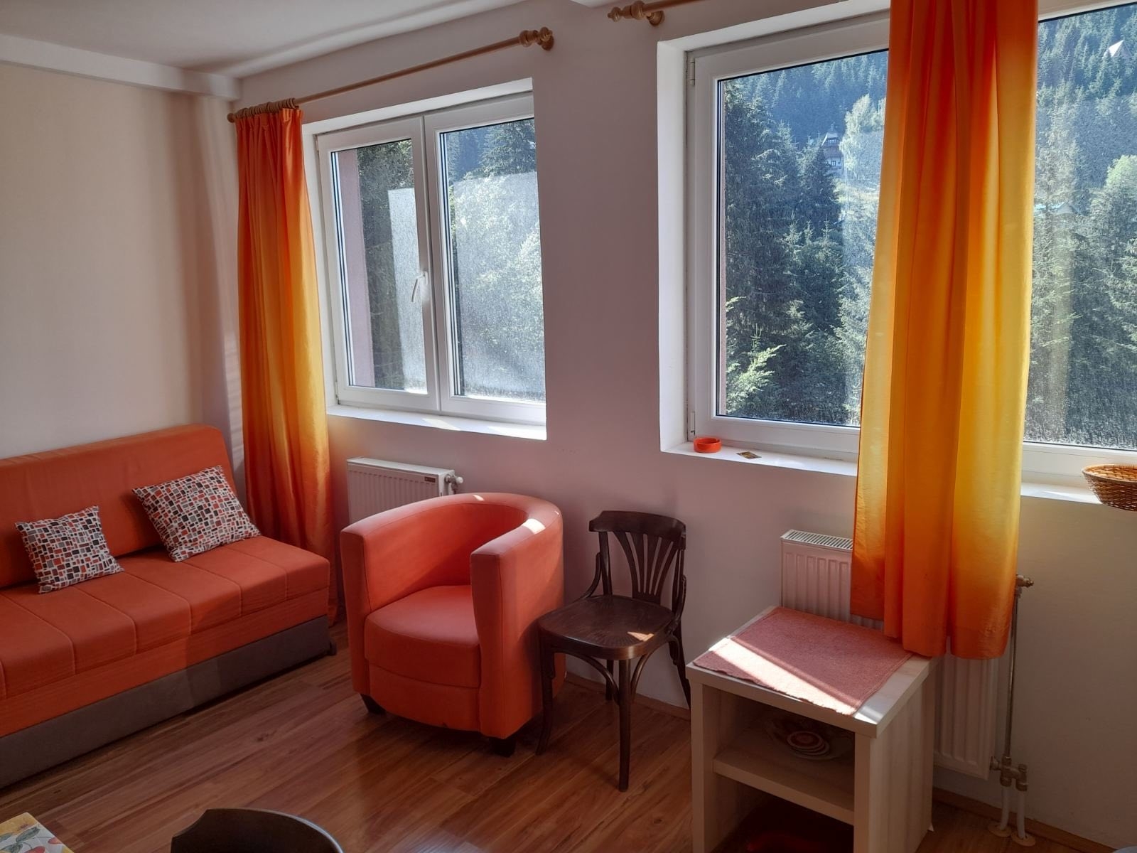 Prodajem apartman na Kopoaniku