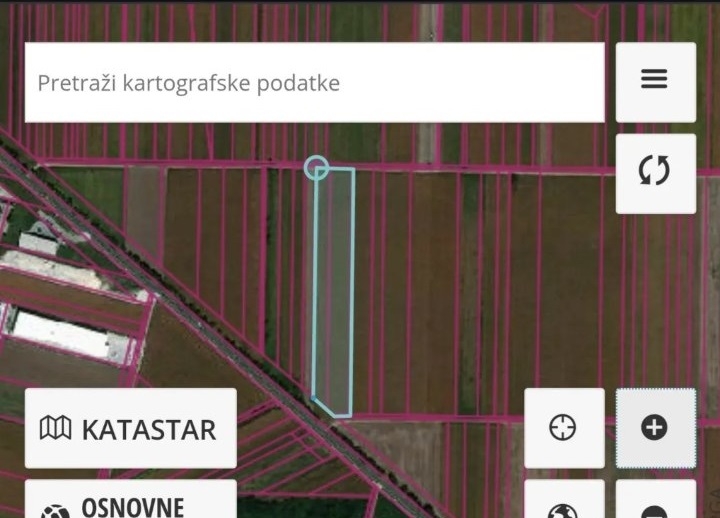 Prodajem zemljiste u Staroj Pazovi