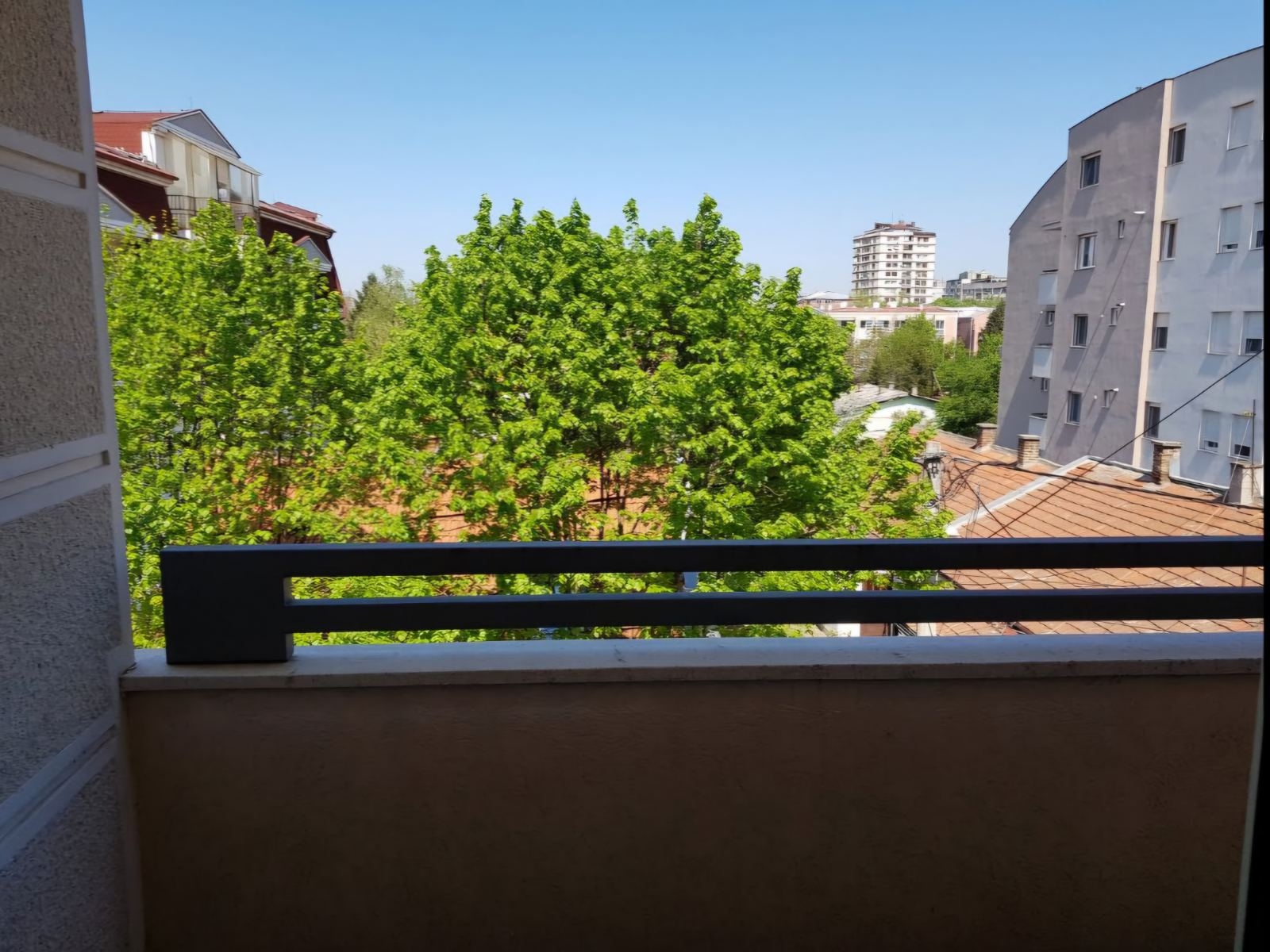 Prodajem LUX stan Beograd-Vozdovac