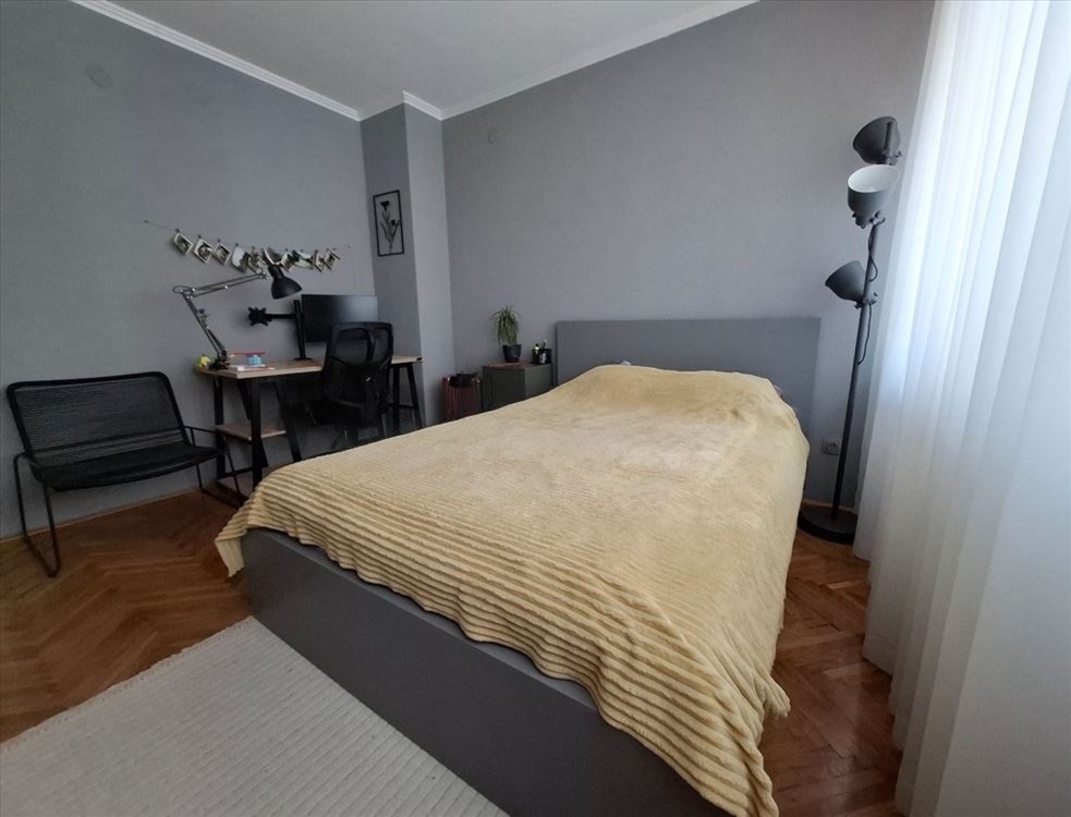 Renoviran,opremljen stan u Erdogliji