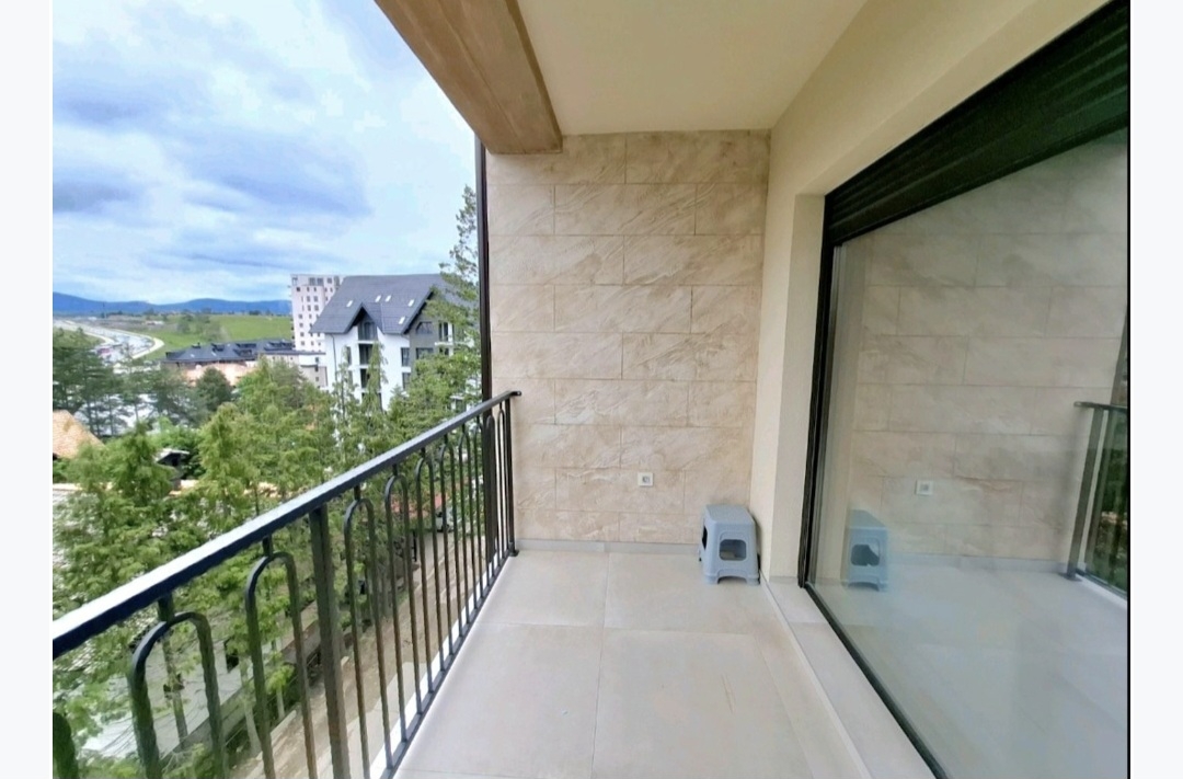 Stan na Zlatiboru , 50m od Mone ,  3.0 , parking