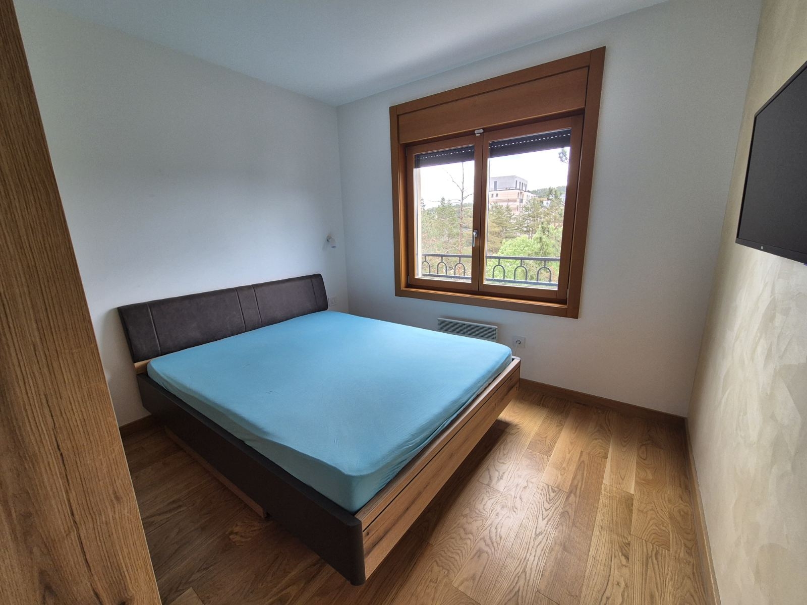 Stan na Zlatiboru , 50m od Mone ,  3.0 , parking