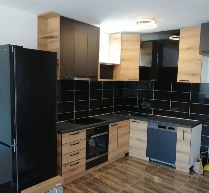 Prodajem stan u Pancevu 90m2