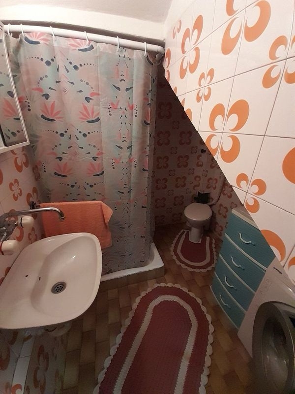 Prodajem kucu u Čelarevu-jedinstvena ponuda