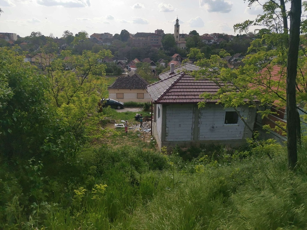 Kuca u izgradnji na prodaju-Irig