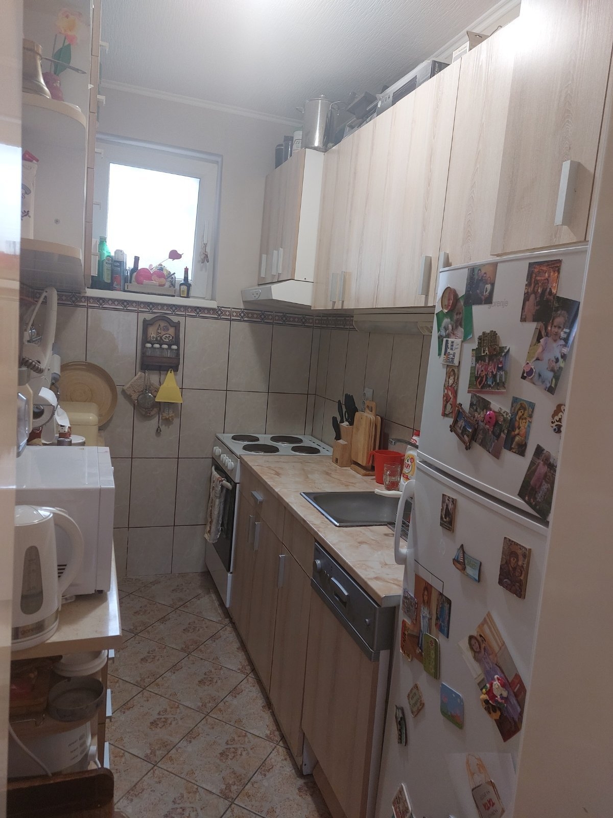 Odlican trosoban stan u Beceju