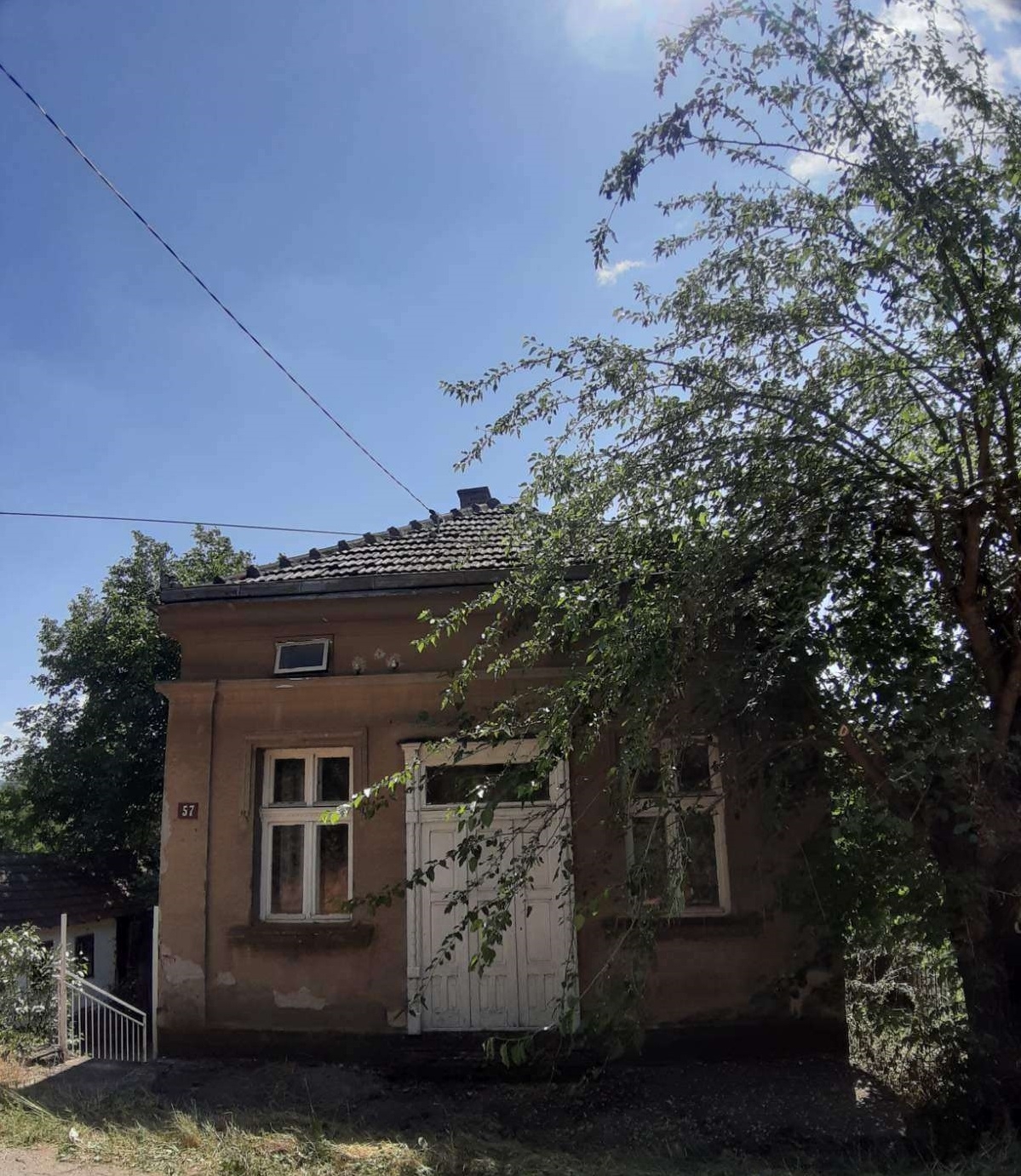 Boljevac-kuca sa okucnicom,1km od centra