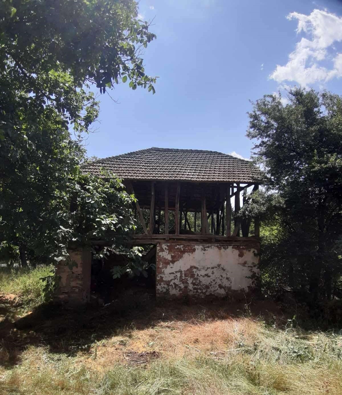 Boljevac-kuca sa okucnicom,1km od centra
