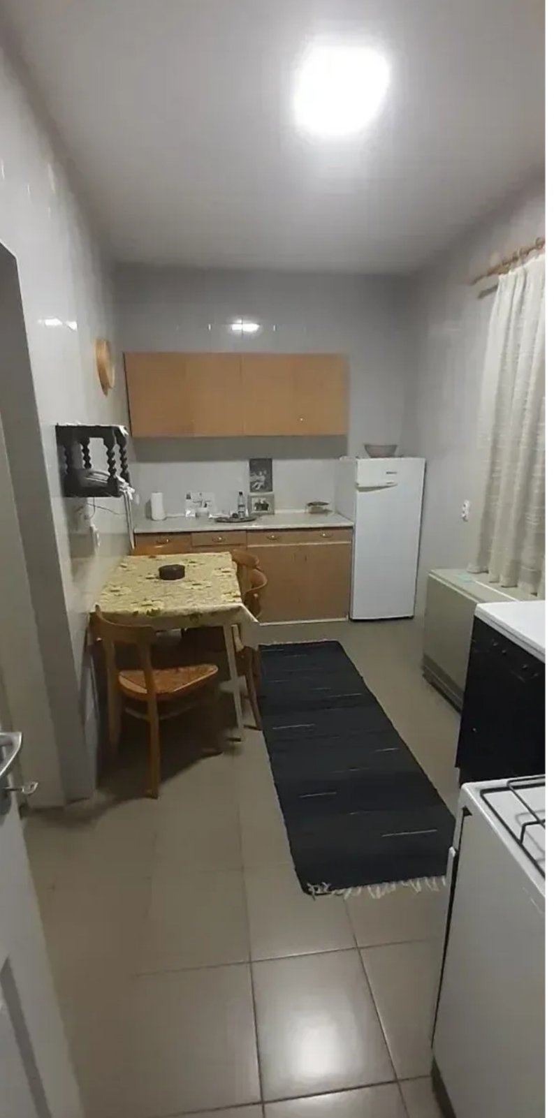 Prodajem kucu u Beceju