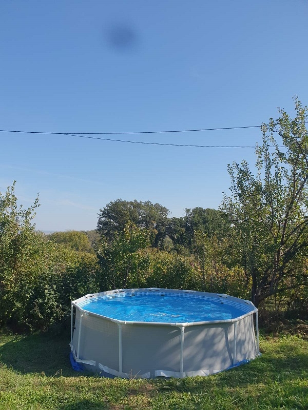 Izdajem kucu Beograd-Ritopek