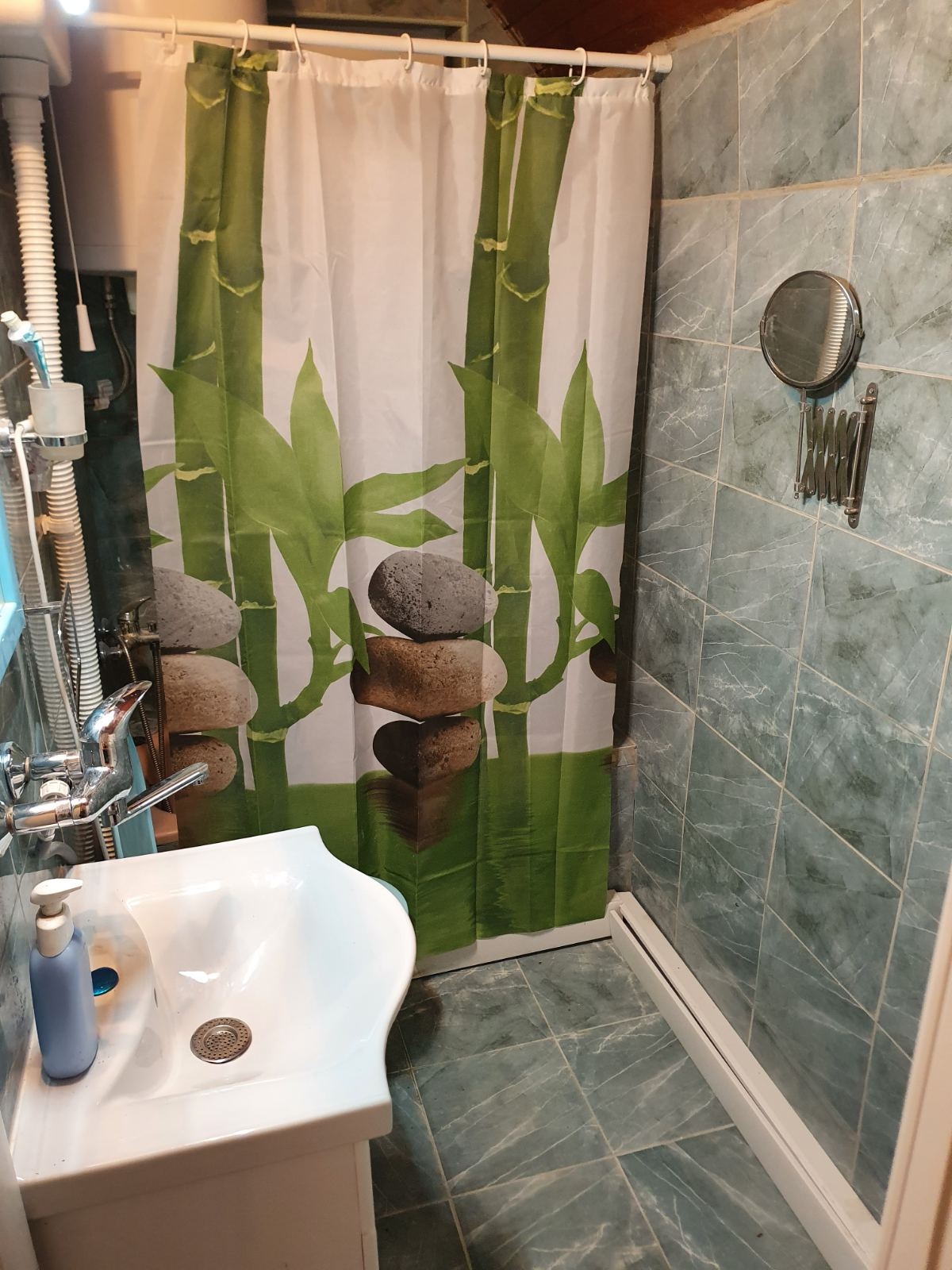 Izdajem kucu Beograd-Ritopek