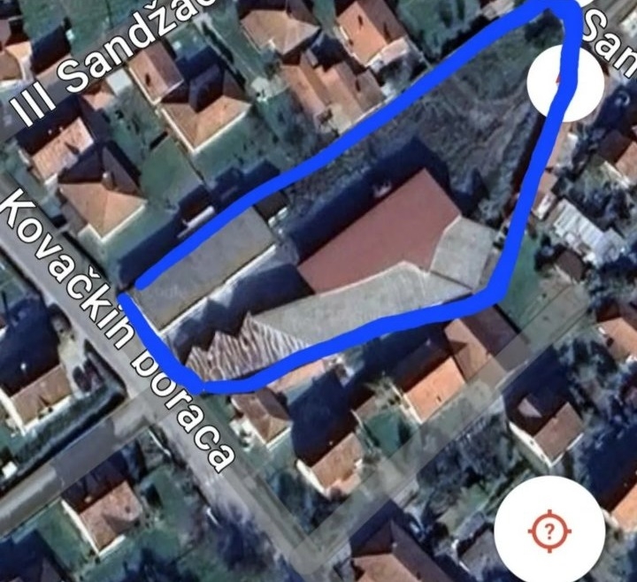 Prodajem ili izdajem halu Prodajem ili izdajem halu