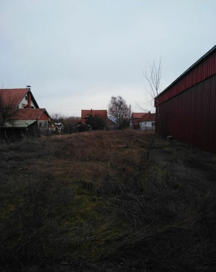 Prodajem ili izdajem halu Prodajem ili izdajem halu