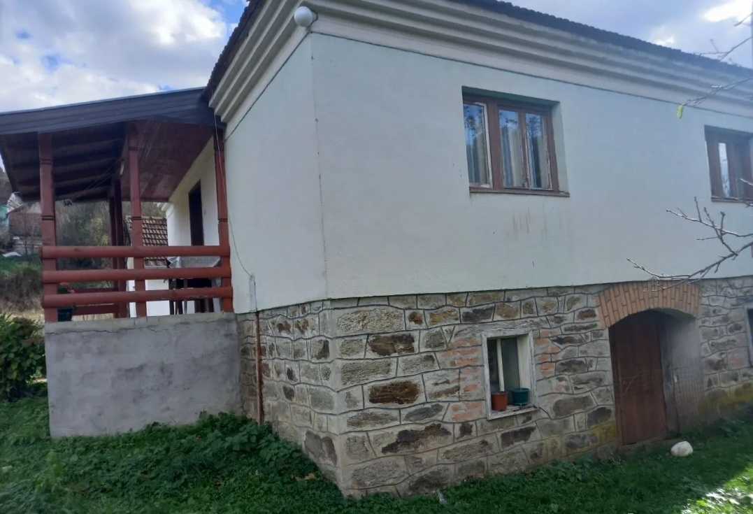 Prodajem seosko domacinstvo Bajina Basta-Solotusa