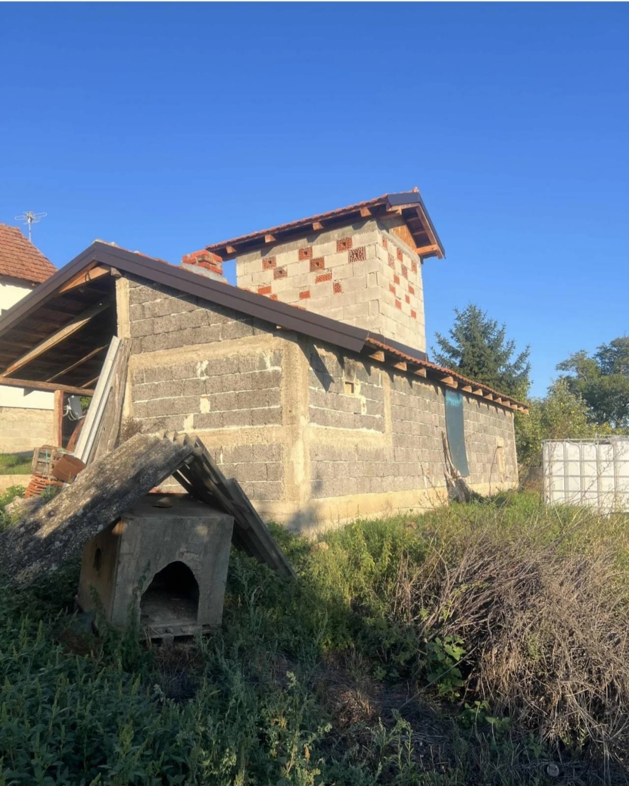 Prodajem seosko domacinstvo Brdjani