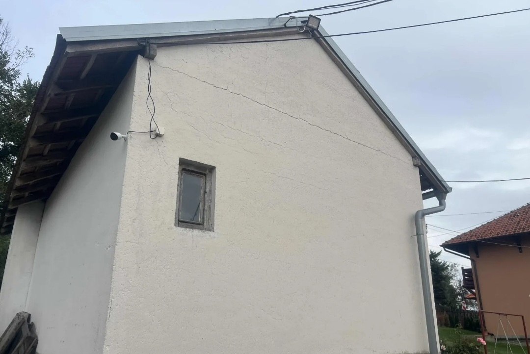 Prodajem seosko domacinstvo Brdjani