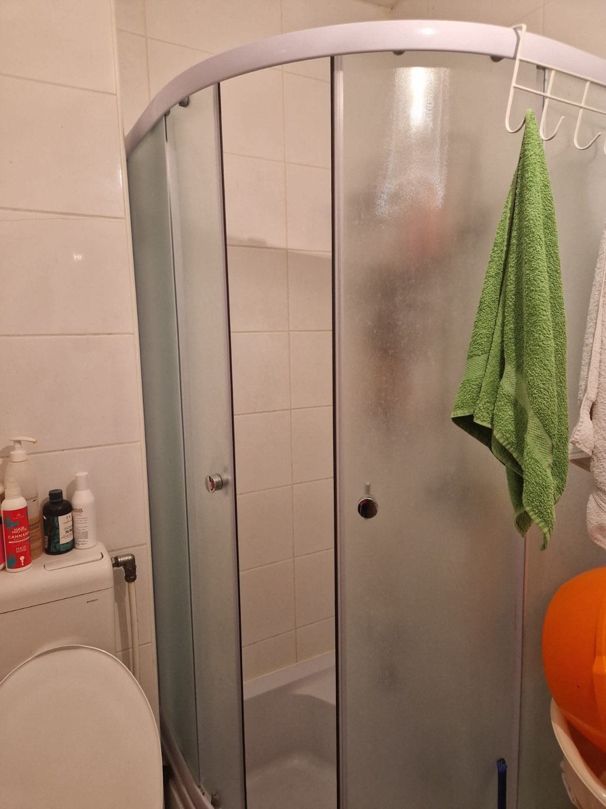 Prodajem stan u Velikom Gradistu