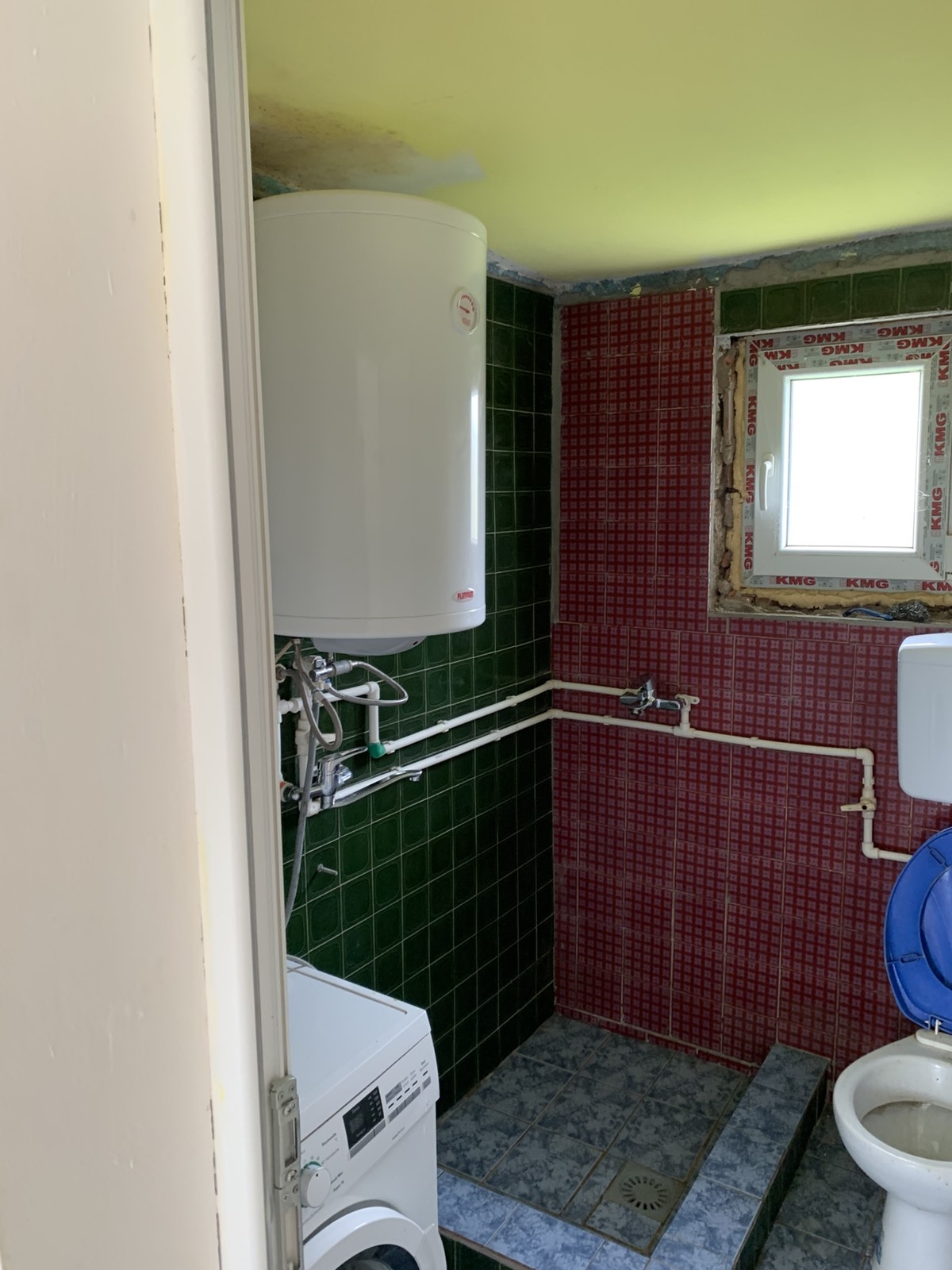 Prodajem kucu u Rudovcima-Lazarevac