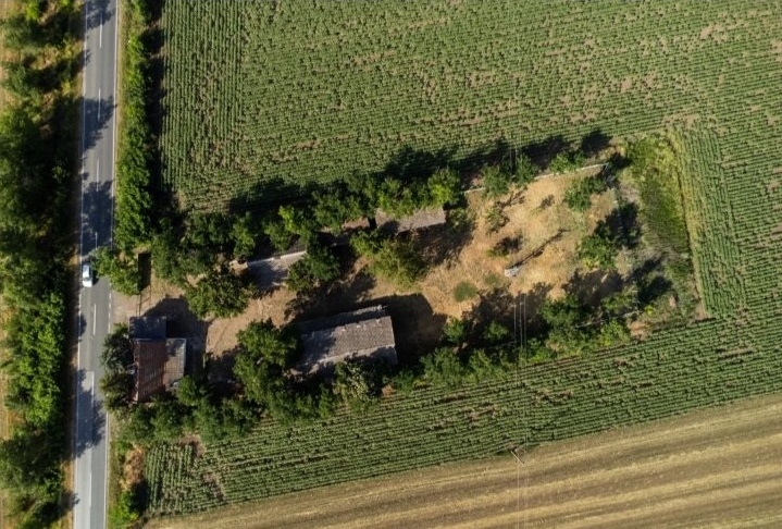 Prodajem salas u Srbobranu