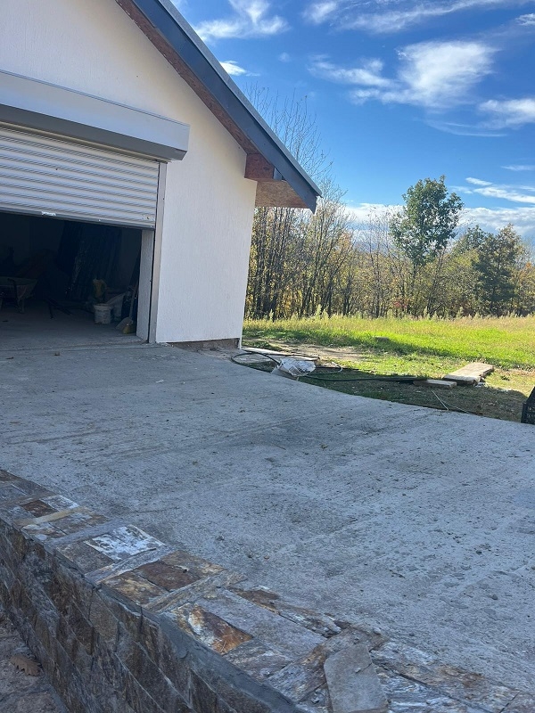 Luksuzna vikendica ili kuca za stalan boravak