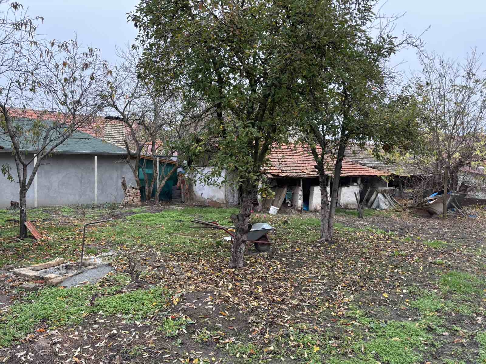 Prodaje se kuca u Novom Knezevcu