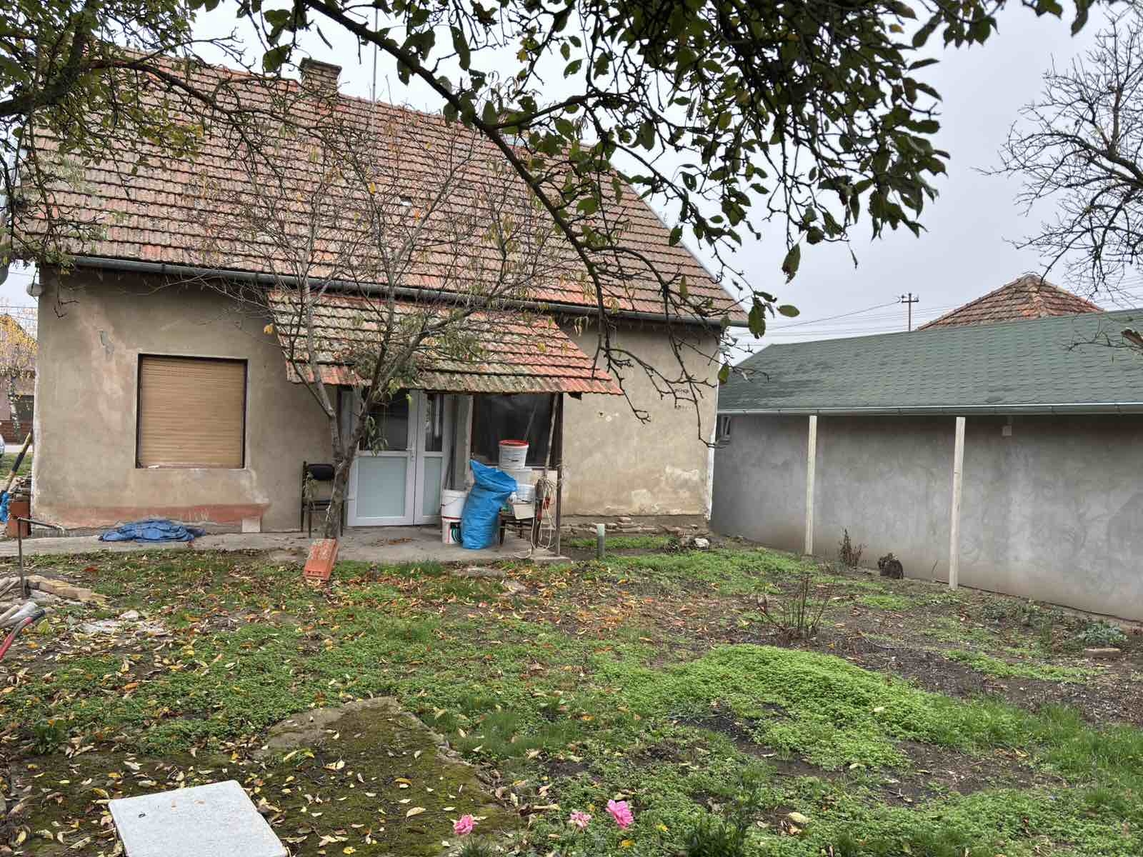 Prodaje se kuca u Novom Knezevcu