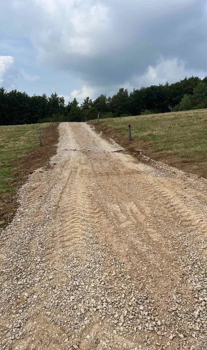 Prodajem placeve Krupanj-Kržava