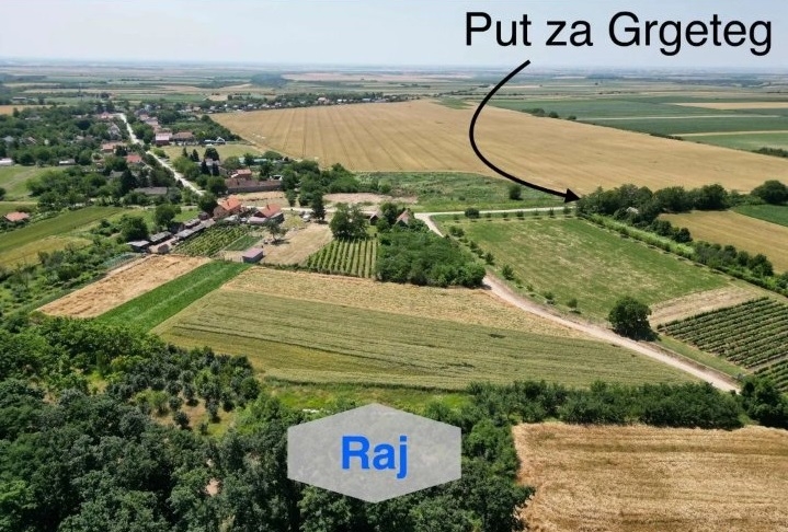 Prodajem zemljiste Krušedol-Irig