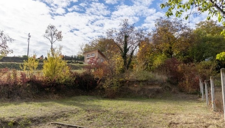 Plac Sremska Kamenica 737m2