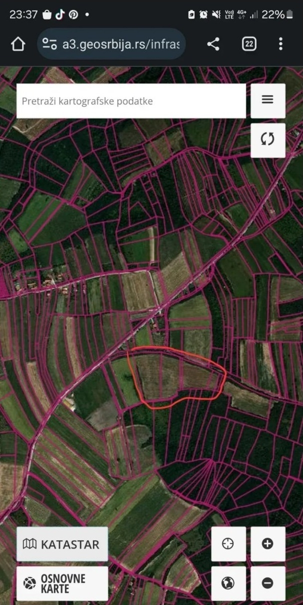 Prodajem zemljiste Staro Selo-Velika Plana