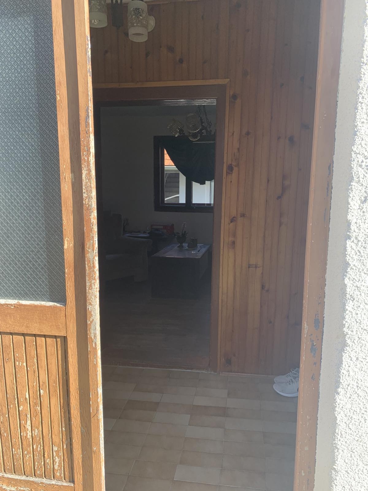 Prodajem kucu u Trbušnici-Lazarevac