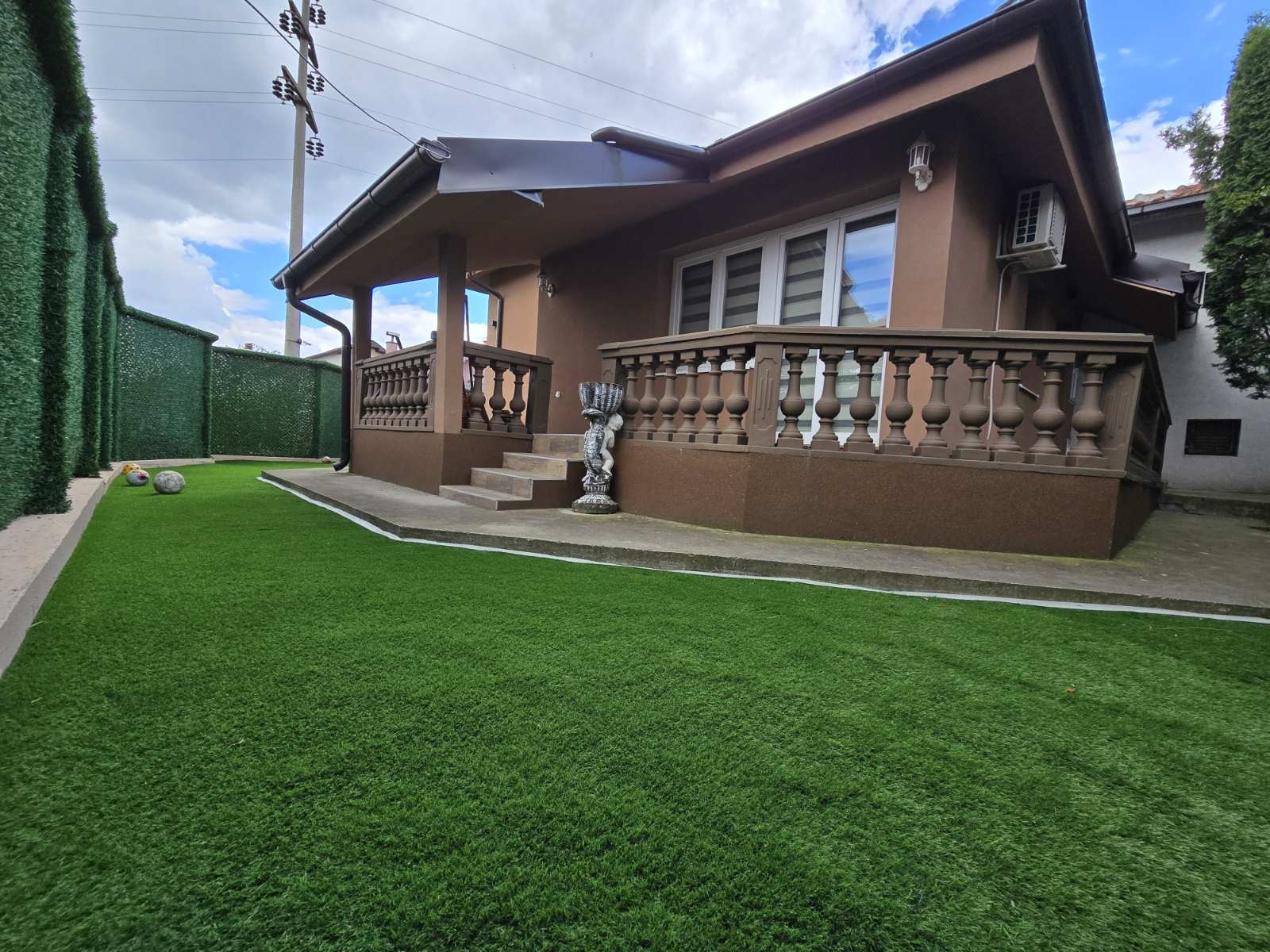 Prodajem ili izdajem LUX kucu u Smederevu