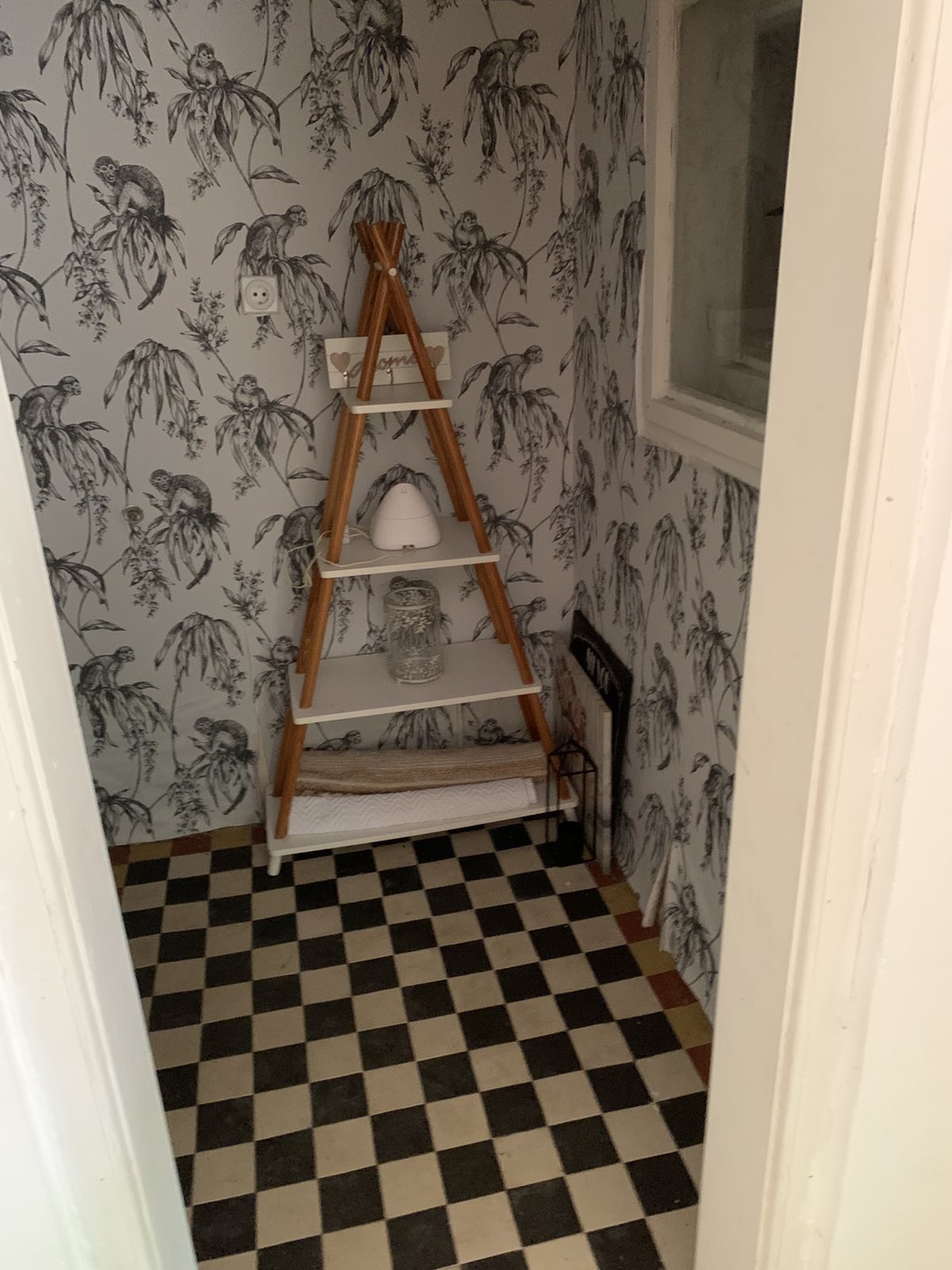 Prodajem dve kuce u Velikim Crljenima