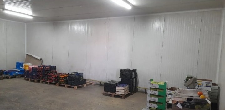 Poslovno-stambeni prostor,hala