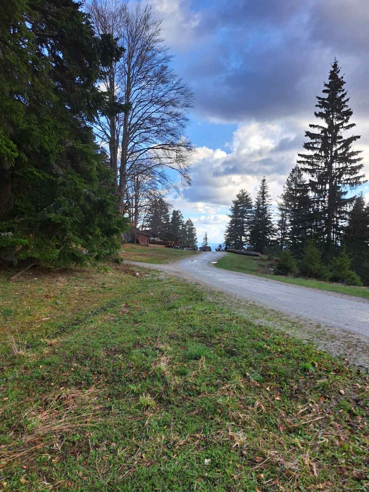 Plac Zlatibor selo Stublo