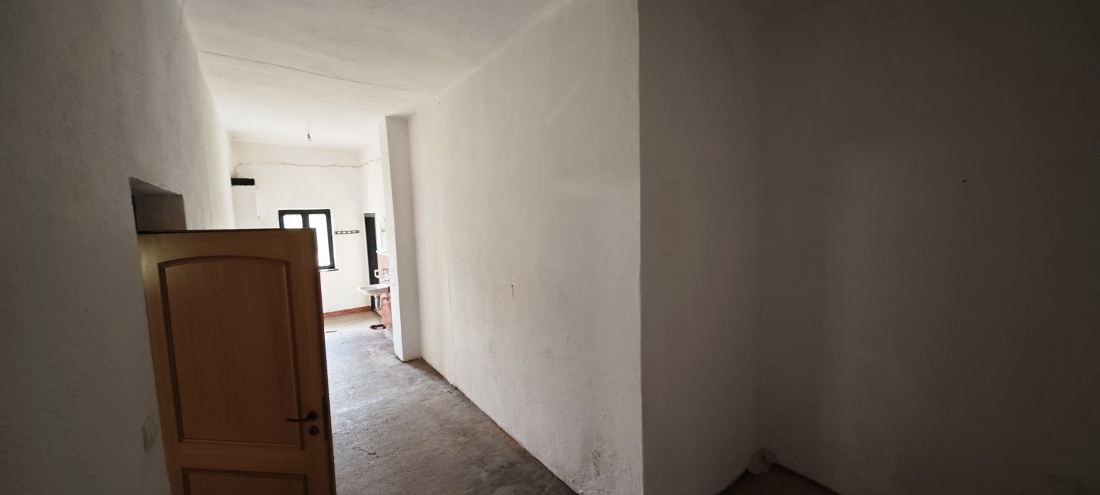 Prodajem poslovno-stambeni objekat