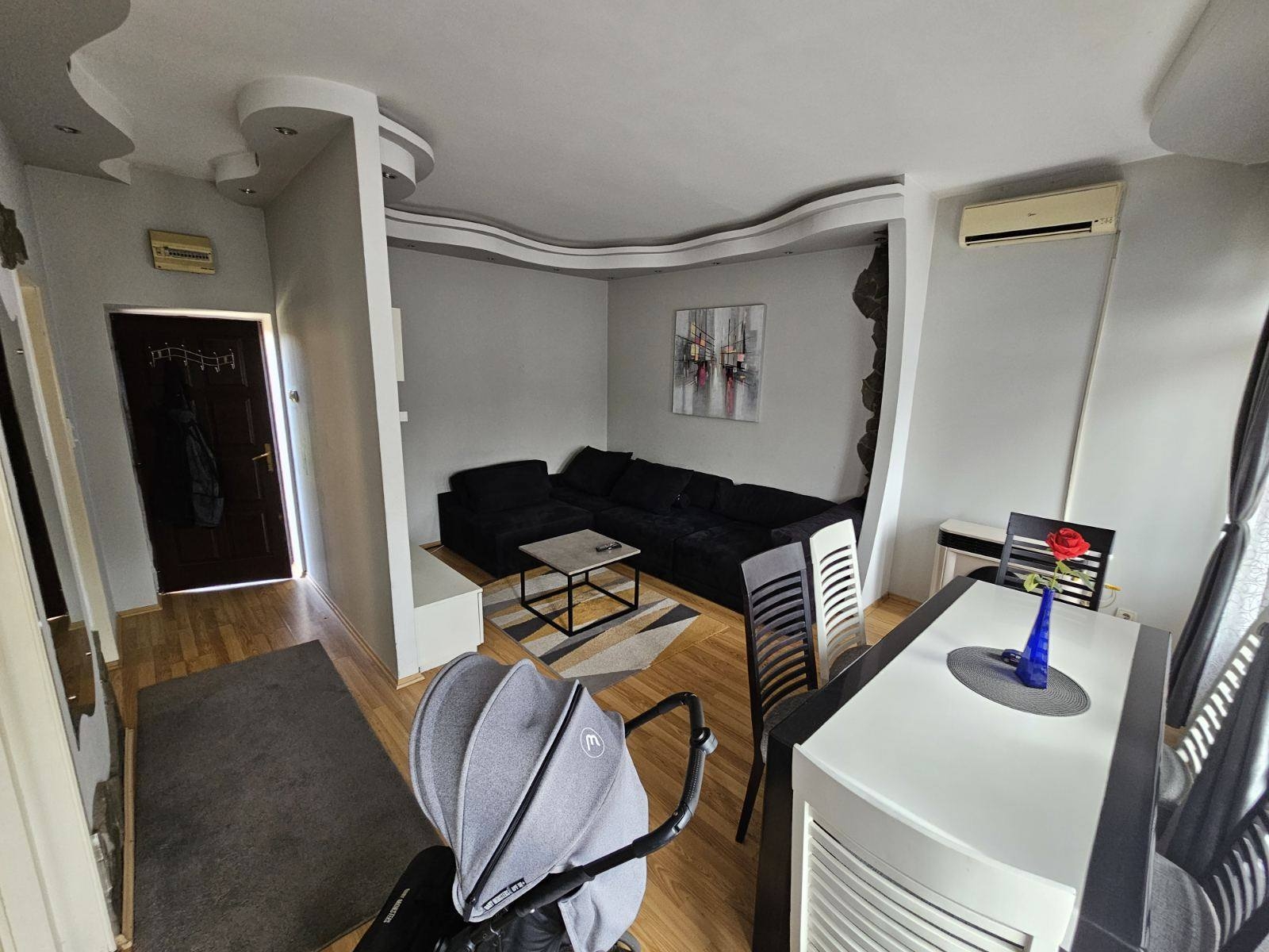 Prodaju se dve kuce na placu u Bačkoj Topoli