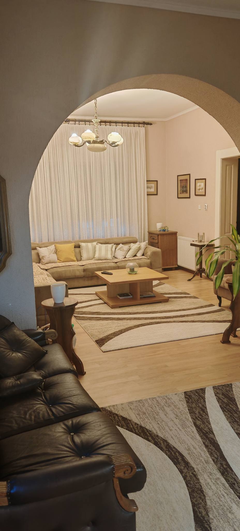 Prodaju se dve kuce na placu u Bačkoj Topoli