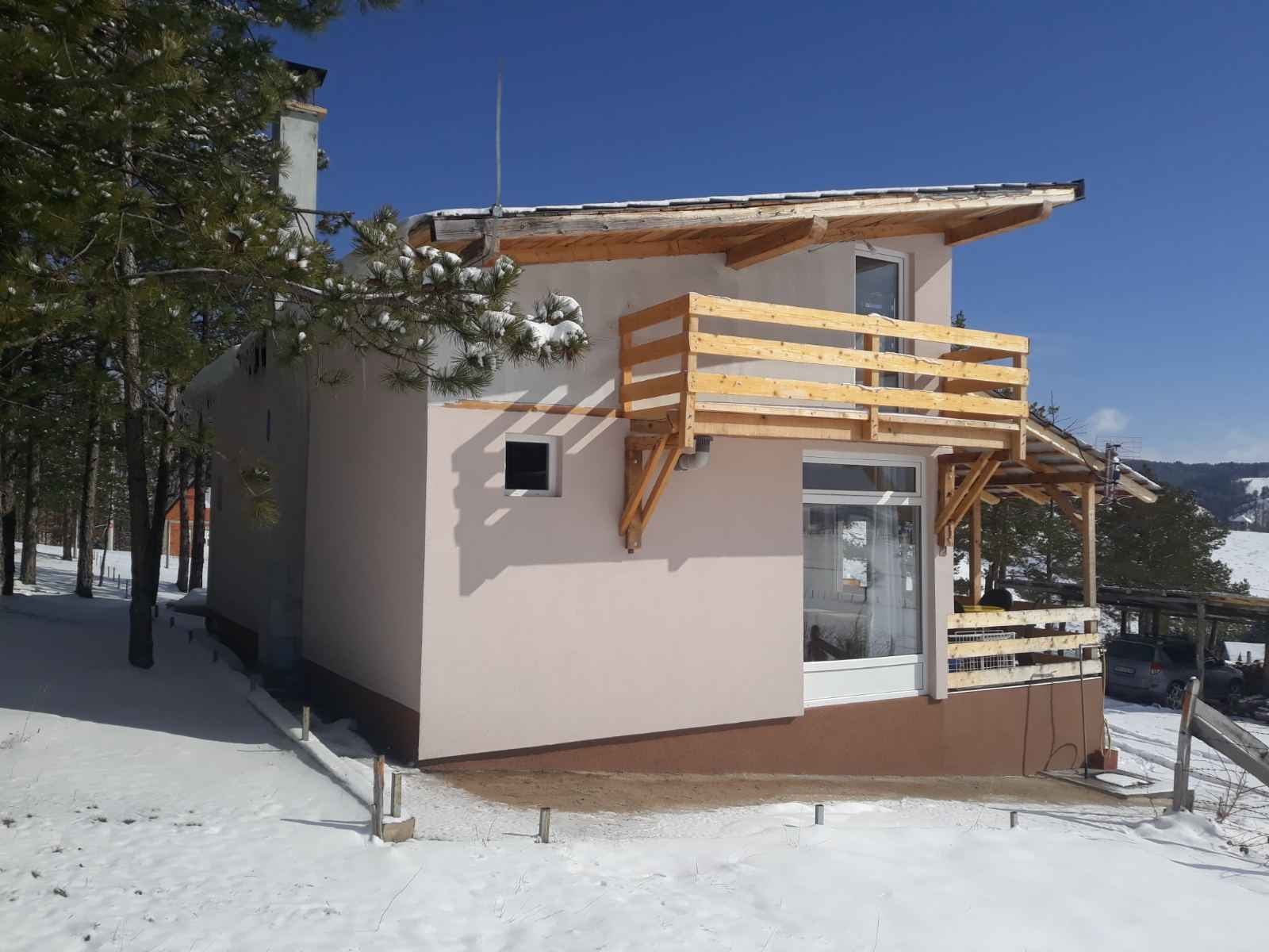 Prodajem vikendicu Divcibare-Tometino Polje