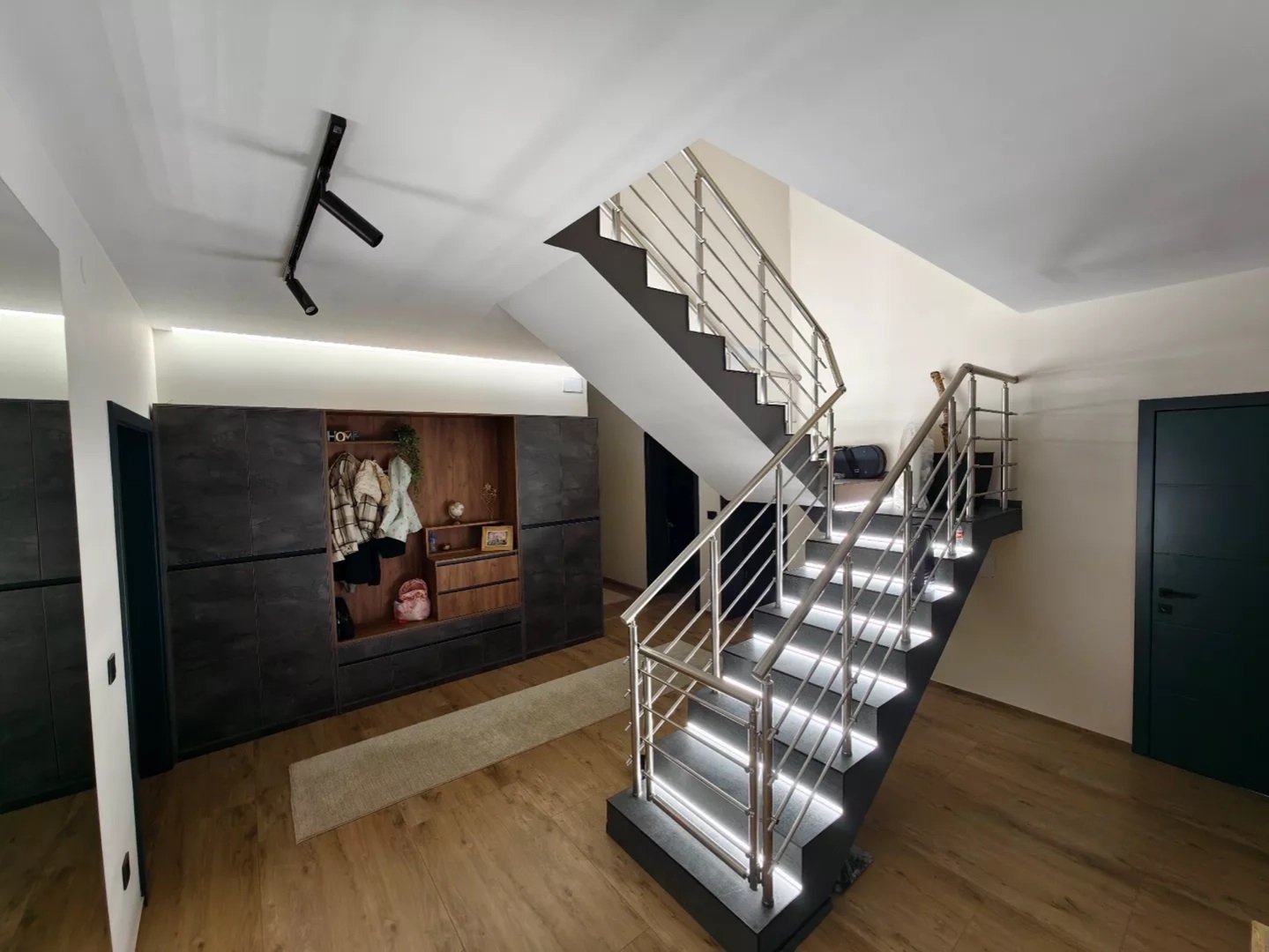 Luksuzna kuca u Leskovcu 525m2