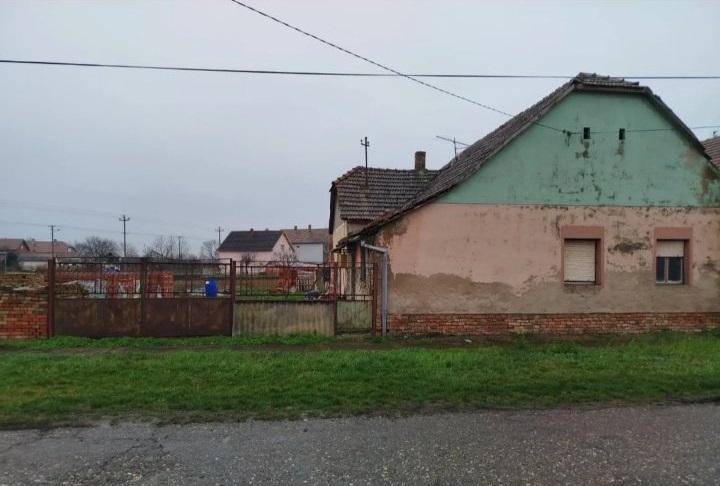 Kuca za renoviranje Lazarevo-Zrenjanin