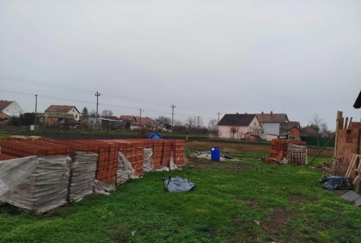 Kuca za renoviranje Lazarevo-Zrenjanin