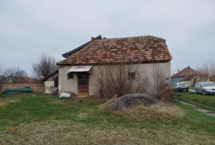 Kuca za renoviranje Lazarevo-Zrenjanin
