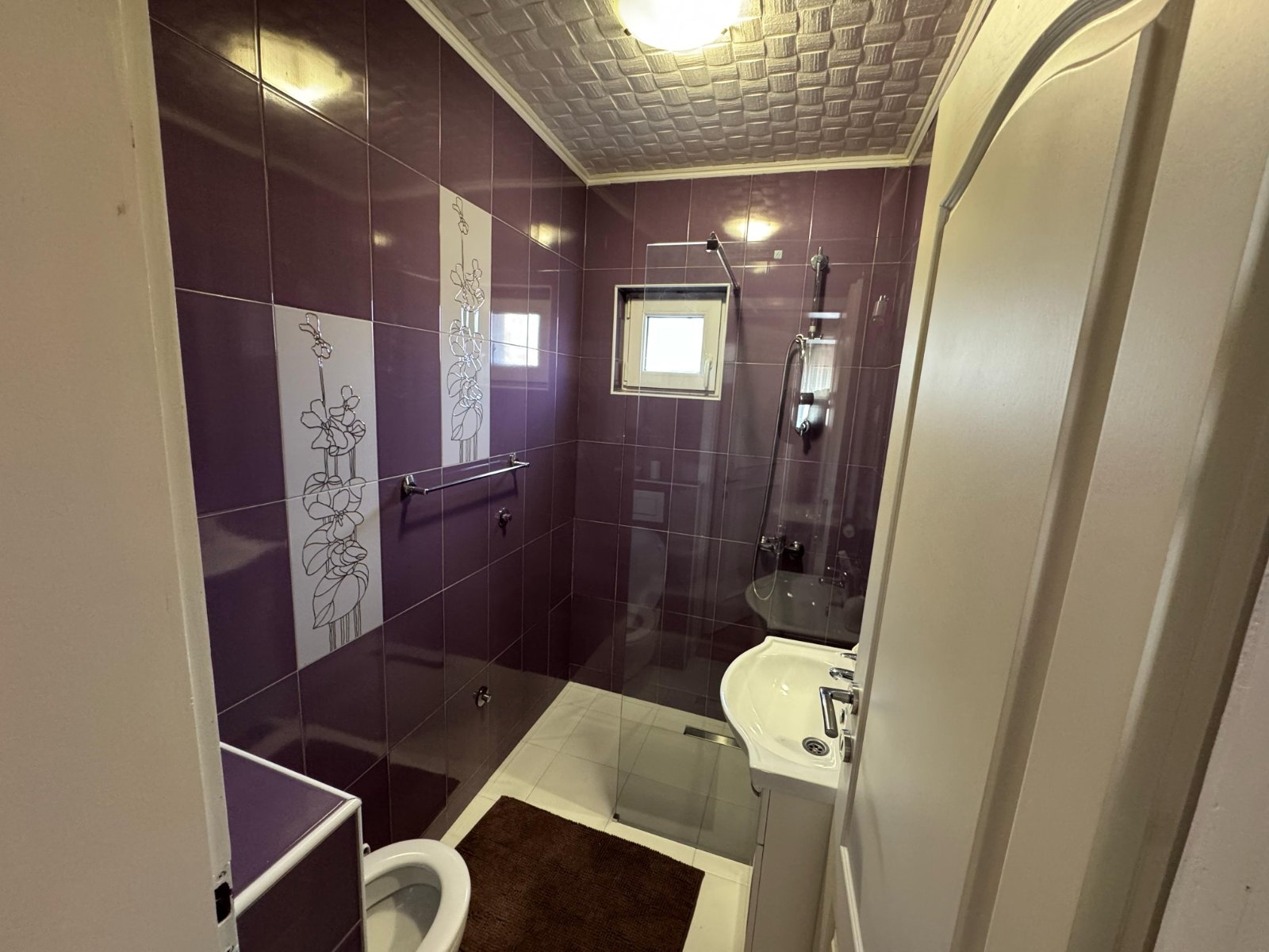 Prodajem kucu u Kukujevcima-Šid