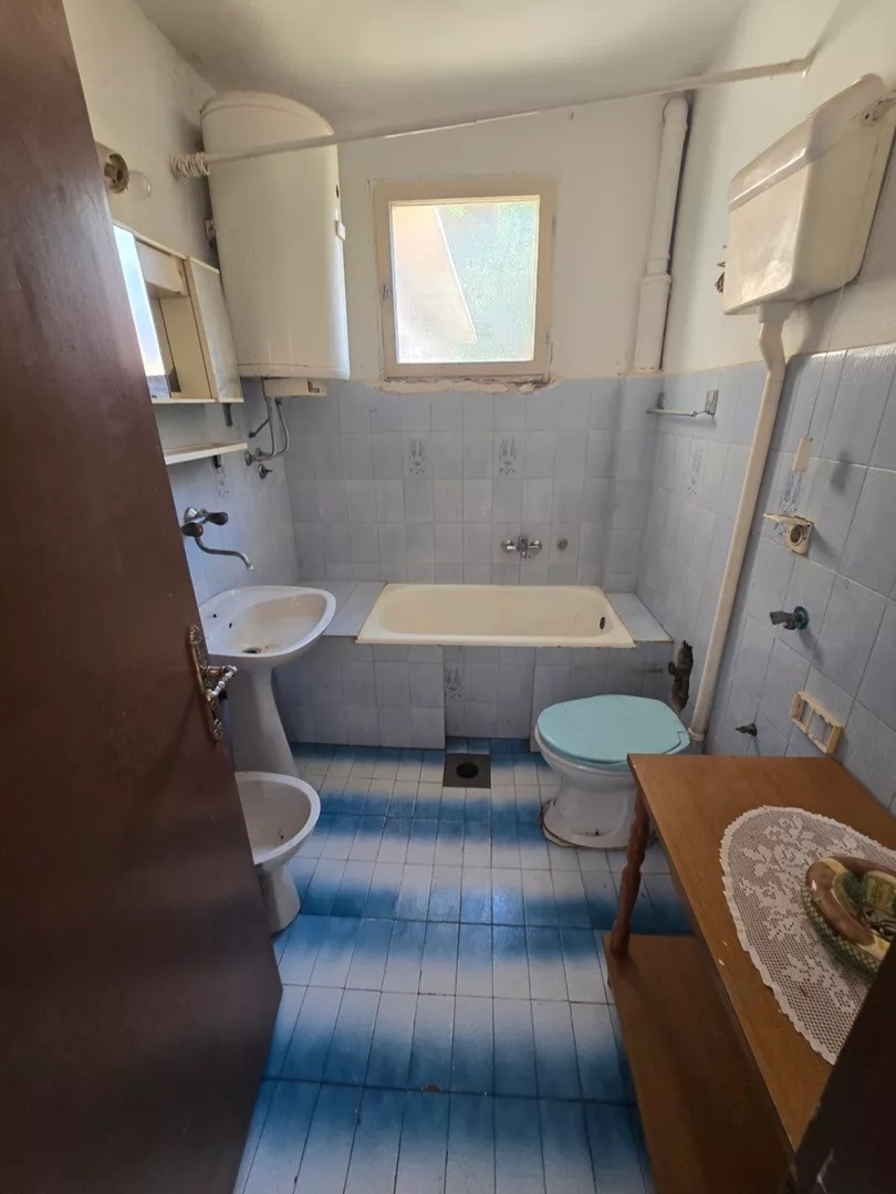 Kuca na atraktivnoj lokaciji Majur-Jagodina