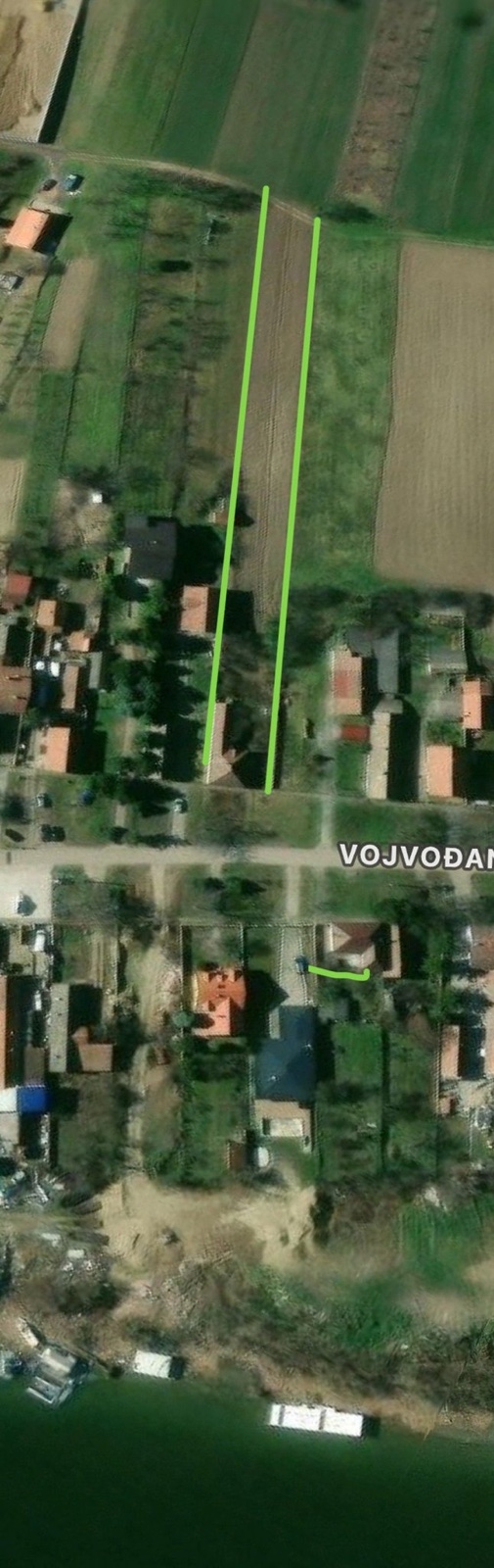 Prodajem plac u Novim Banovcima