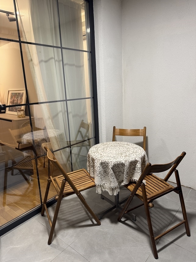 Izdaje se izuzetan,spojeni stan 2u1 90m2 