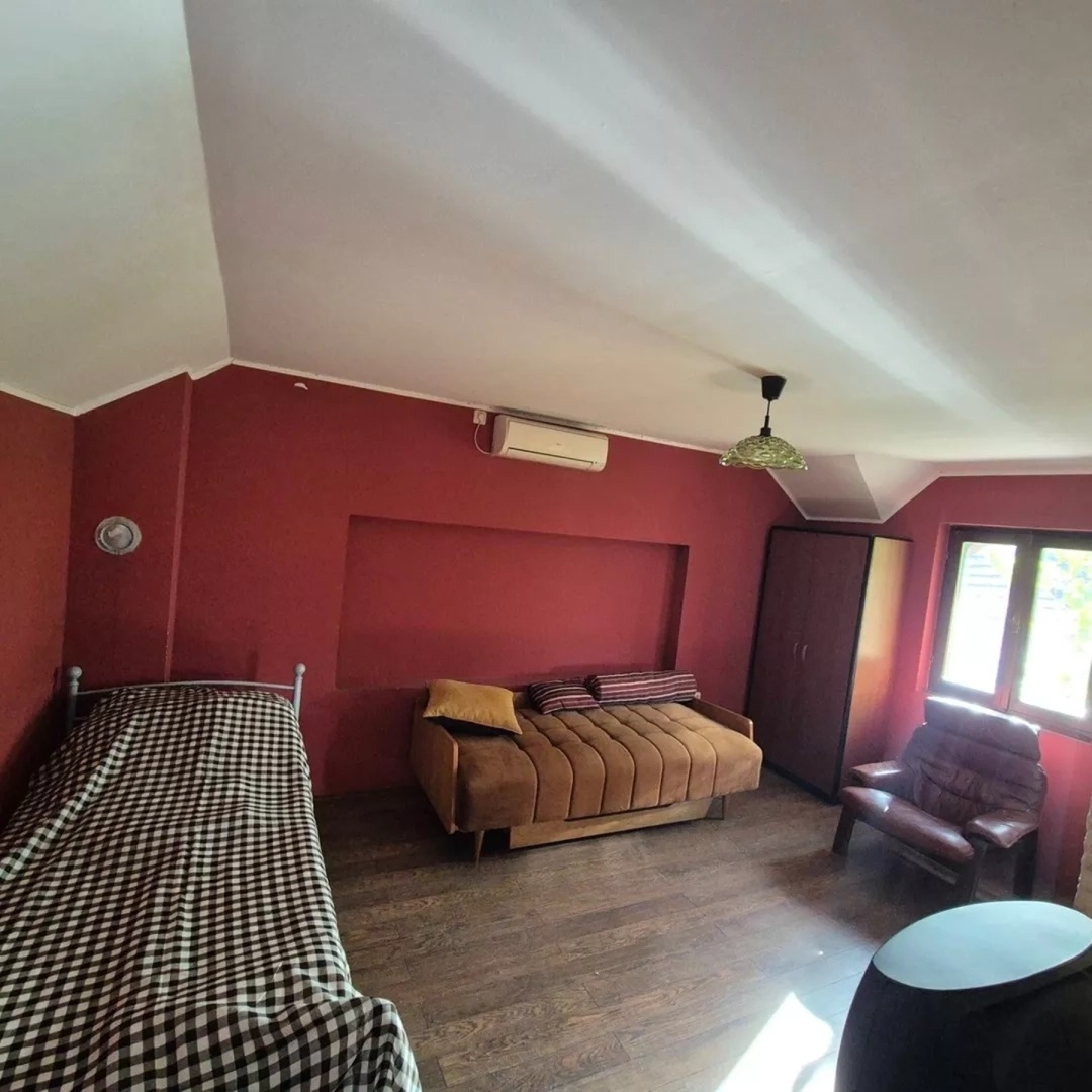 Prodajem izuzetnu kucu na selu,kompletno sredjenu